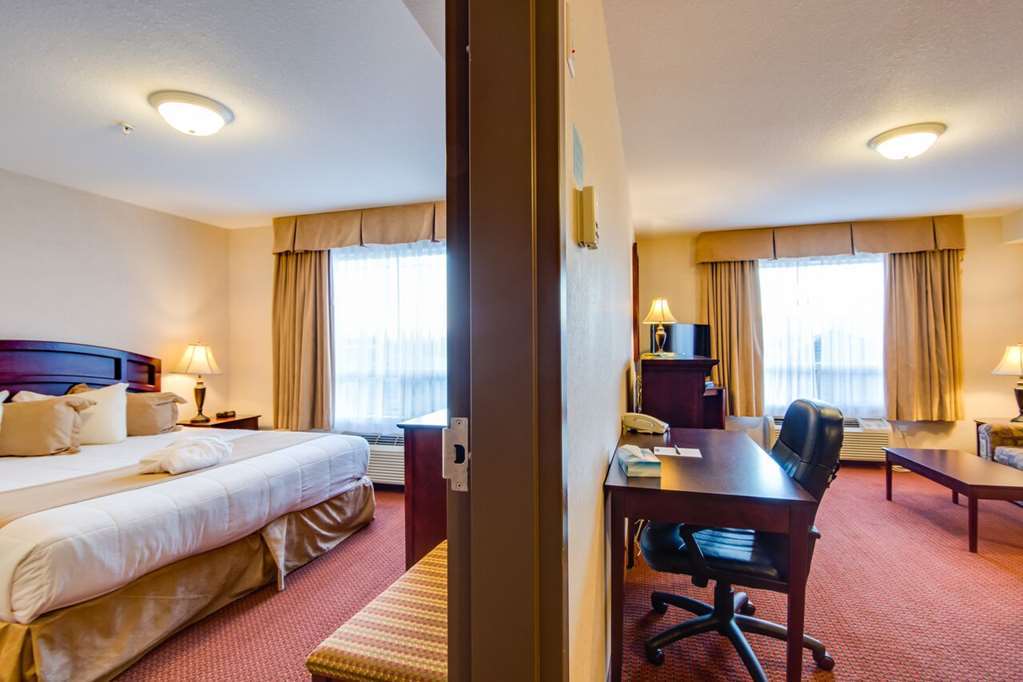 Peavine Inn & Suites High Prairie Zimmer foto