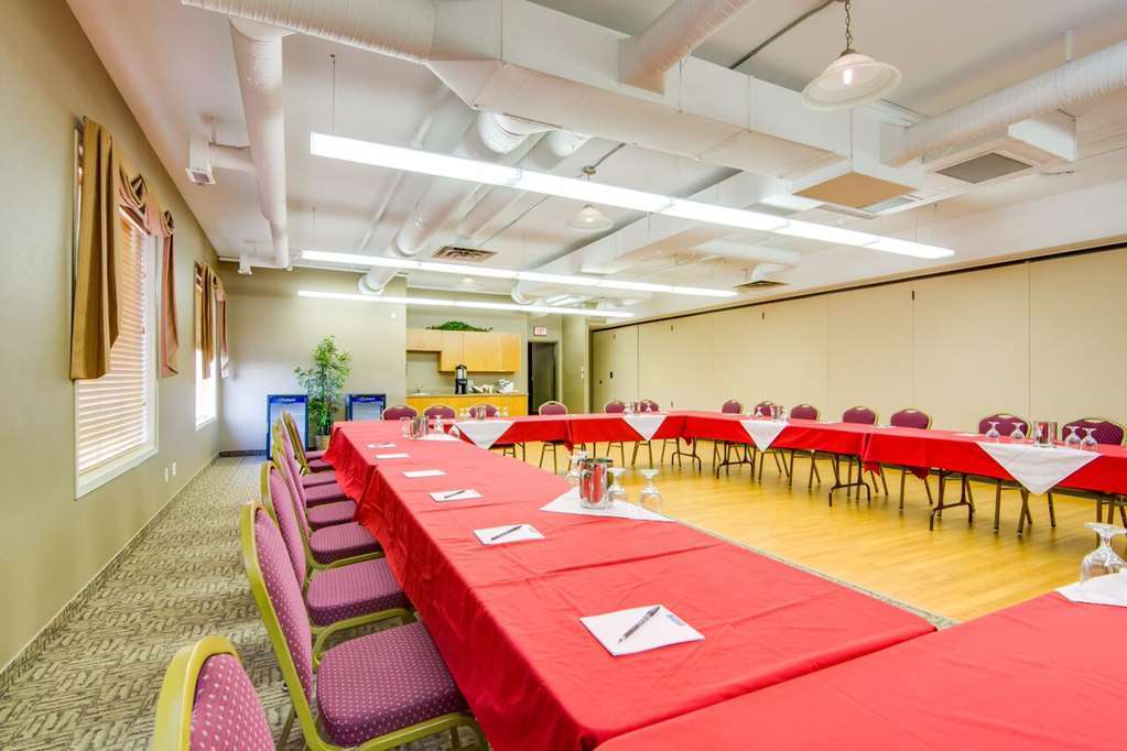 Peavine Inn & Suites High Prairie Einrichtungen foto