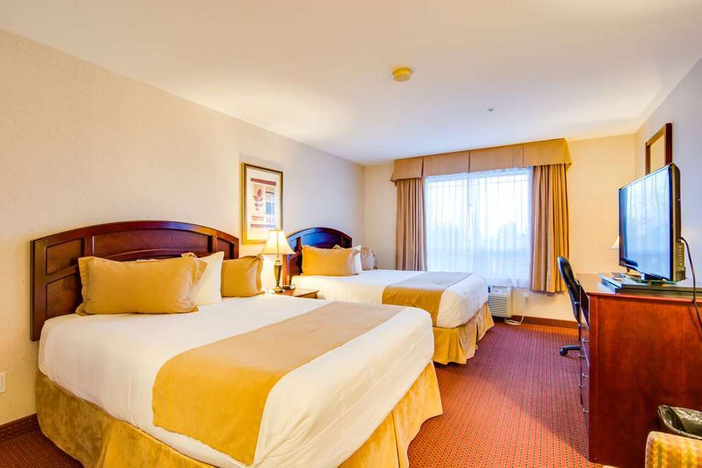 Peavine Inn & Suites High Prairie Zimmer foto